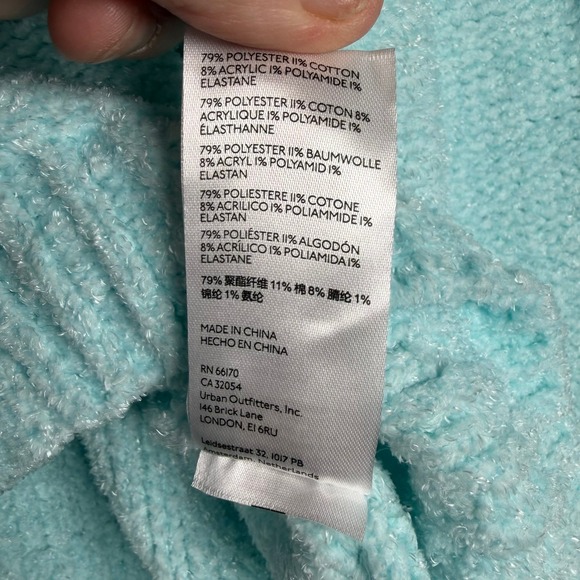 Urban Outfitters Maura Cropped Cardigan Sweater Knit Soft Chenille Baby Blue Lg - Picture 5 of 8